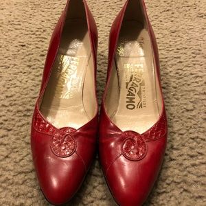 ferragamo woman’s shoes